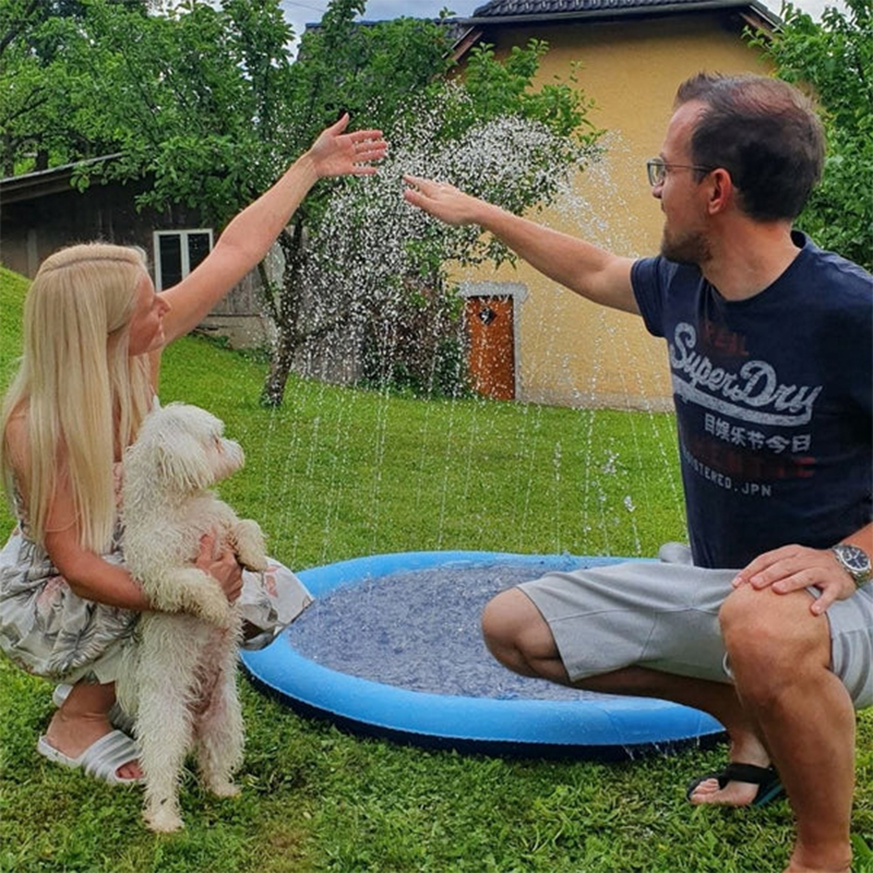 Almohadilla rociadora para perros